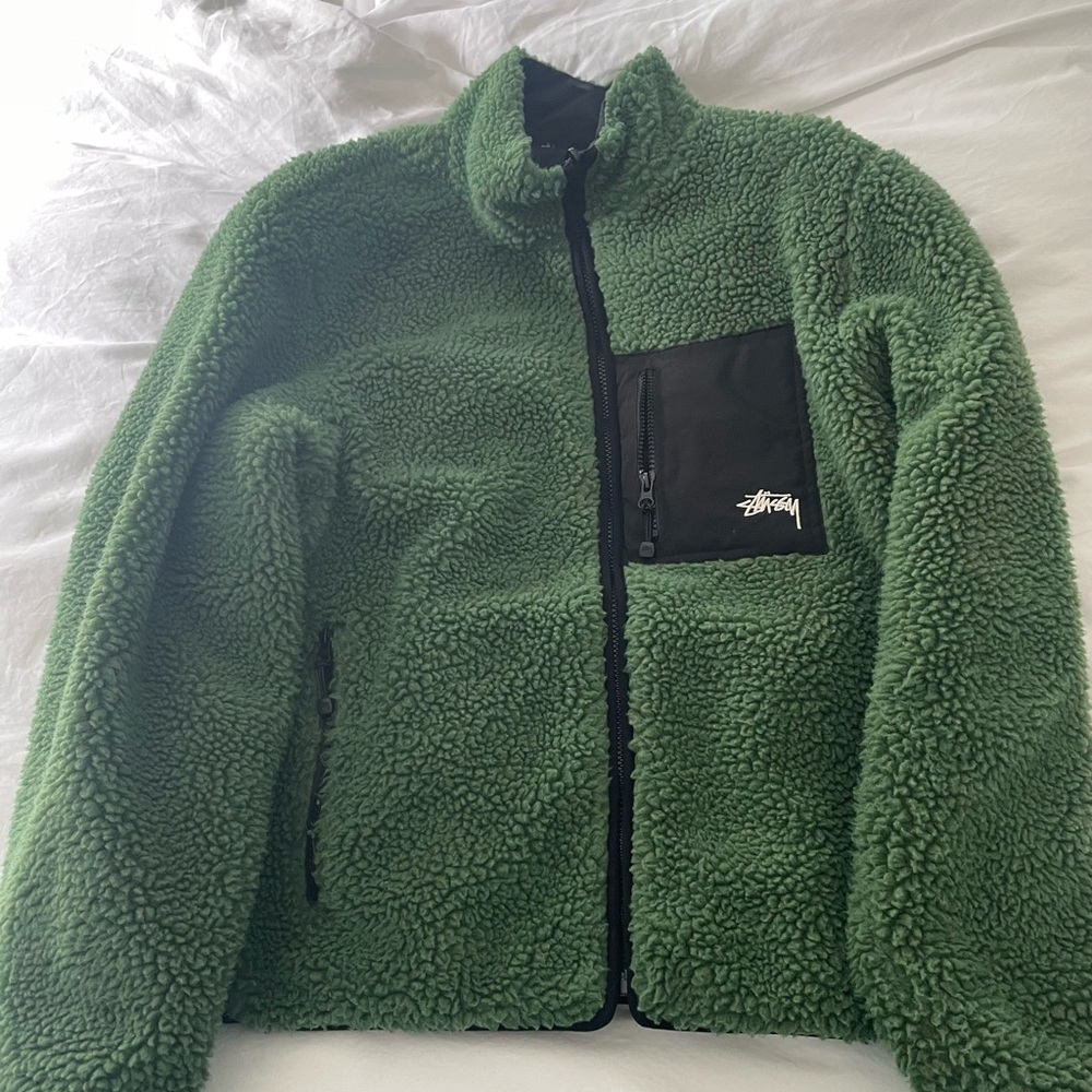 Reversible green stussy 8ball fleece